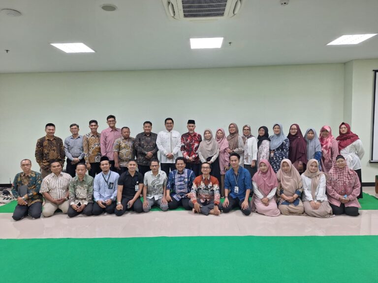 Tasyakuran Perubahan Nama Fakultas Ekonomi Hukum dan Bisnis Serta Peresmian Prodi Baru S1 Hukum Bisnis dan S2 Magister Manajemen